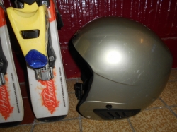 Dětské CARVINGOVÉ lyže HEAD 77CM+BOTY 17,5cm+PŘILBA, SUPER STAV