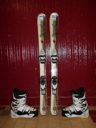 Dětské lyže DYNASTAR LEGEND 110cm + Lyžáky 24,5cm, VÝBORNÝ STAV