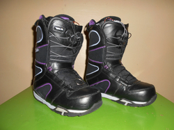 Dámské snowboardové boty NITRO CROWN 24,5cm, SUPER STAV