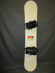 Snowboard CAPITA PILL 154cm + vázání, SUPER STAV