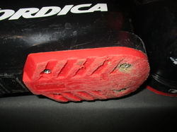 Juniorské lyžáky NORDICA SPEED MACHINE 70 21/22 stélka 26,5cm, SUPER STAV