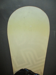 Snowboard NIDECKER ANGEL 152cm + vázání, VÝBORNÝ STAV