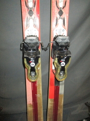 Carvingové lyže ROSSIGNOL UNIQUE 4 163cm + Lyžáky 26,5cm, VÝBORNÝ STAV