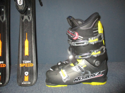 Juniorské lyže DYNASTAR TEAM SPEED 130cm + Lyžáky 25,5cm, SUPER STAV