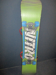 Snowboard NITRO RIPPER 142cm + vázání, SUPER STAV