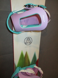 Snowboard NIDECKER ELLE 147cm +  Nové vázání, TOP STAV