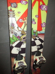 freestyle lyže ATOMIC BENT CHETLER 153 cm, VÝBORNÝ STAV 
