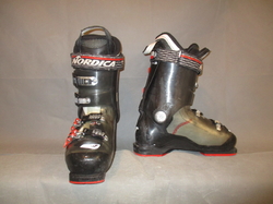Sportovní lyžáky NORDICA SPEEDMACHINE 110 R stélka 26,5cm, SUPER STAV
