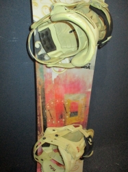 Snowboard ROSSIGNOL ZENA 153cm + vázání