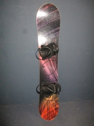 Snowboard NITRO LECTRA 146cm + vázání