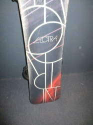 Snowboard NITRO LECTRA 146cm + vázání