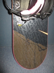 Snowboard NITRO LECTRA 146cm + vázání 