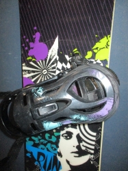 Snowboard NITRO RUNAWAY 149cm + vázání