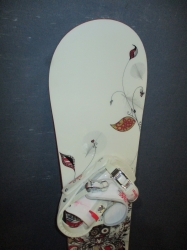 Snowboard SALOMON LOTUS 142cm + vázání
