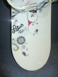 Snowboard SALOMON LOTUS 142cm + vázání
