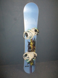 Snowboard SIMS TARA DAKIDES 147cm + vázání
