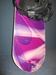 Snowboard WILD DUCK QUEEN 147cm + vázání