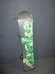 Snowboard DRAKE URBAN 153cm + vázání