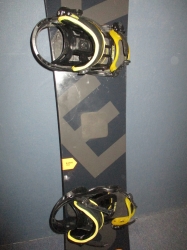 Snowboard YES BASIC 152cm + vázání
