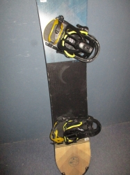 Snowboard FIREFLY FURIOUS 152cm + vázání