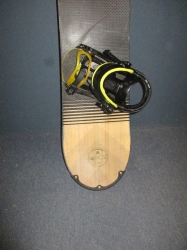 Snowboard FIREFLY FURIOUS 144cm + vázání
