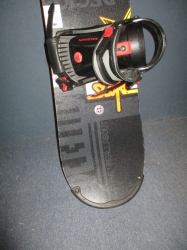 Snowboard NIDECKER SCORE 157cm + vázání