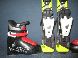 HEAD SUPERSHAPE TEAM 77cm + Lyžáky 18,5cm