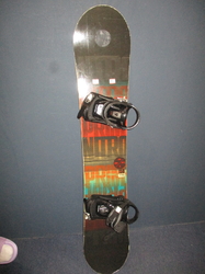 Snowboard NITRO PRIME 158cm + vázání 