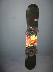 Snowboard ROSSIGNOL SULTAN 150cm + vázání