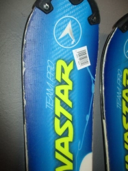 DYNASTAR TEAM PRO 135cm + Lyžáky 26,5cm