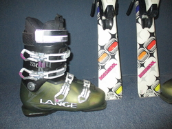 ROSSIGNOL DIVA 130cm + Lyžáky 25cm