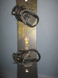 NIDECKER AXIS 152cm + vázání