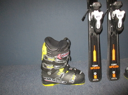 Juniorské lyže DYNASTAR TEAM SPEED 130cm + Lyžáky 25,5cm, SUPER STAV