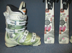 ROSSIGNOL DIVA 140cm + Lyžáky 26cm