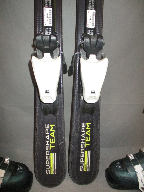 Juniorské lyže HEAD SUPERSHAPE 117cm + Lyžáky 23,5cm, VÝBORNÝ STAV