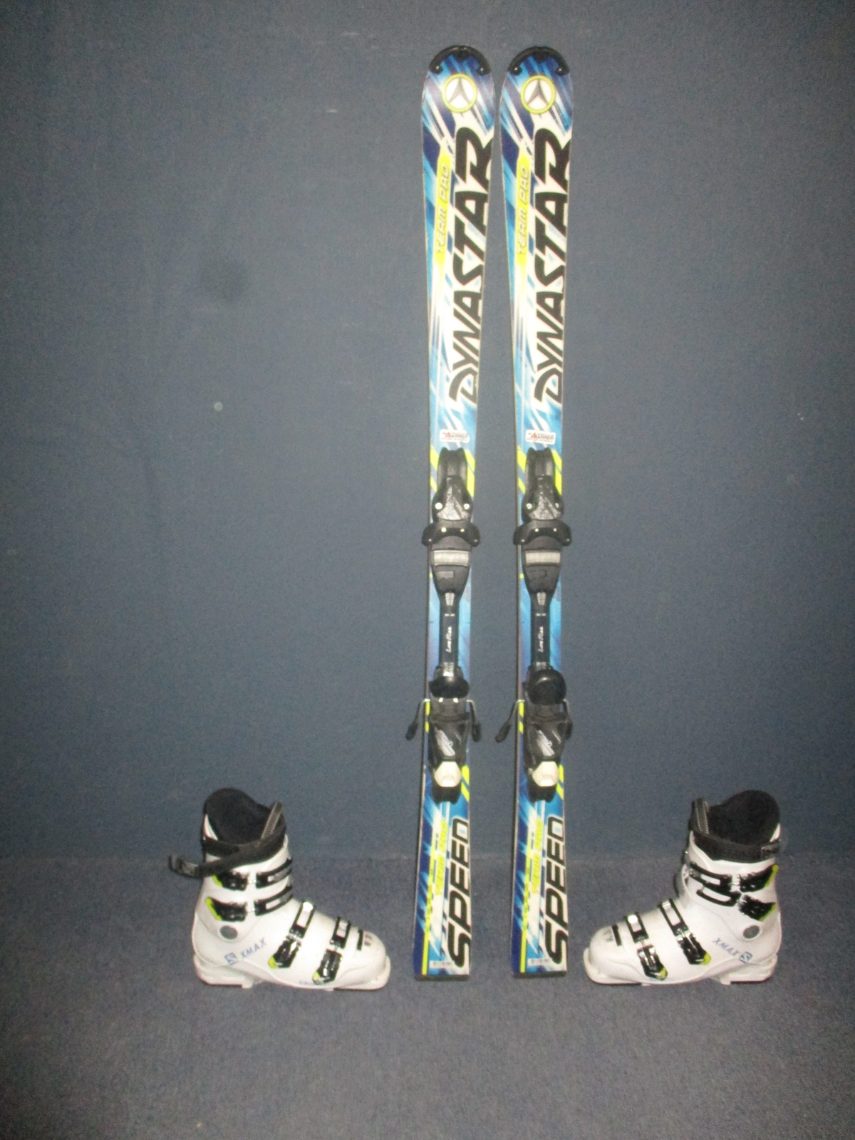 DYNASTAR TEAM PRO 140cm + Lyžáky 26,5cm
