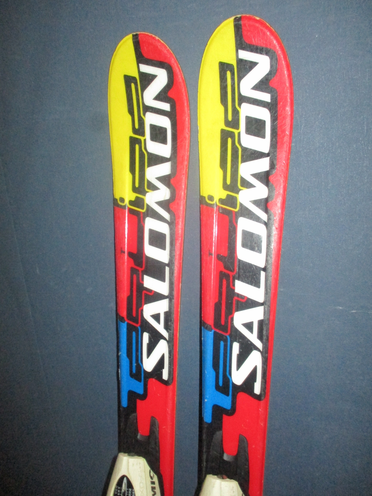 SALOMON EQUIPE 110cm + Lyžáky 22,5cm 