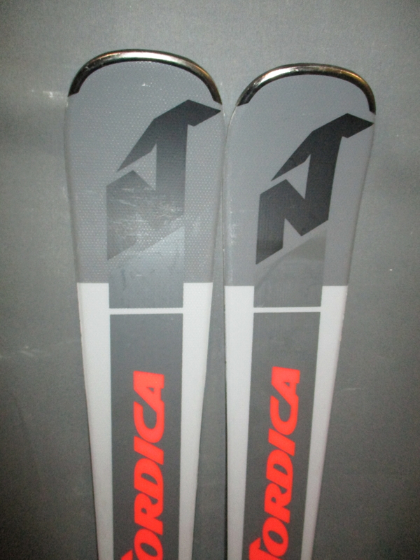 Sportovní lyže NORDICA DOBERMANN SPITFIRE 70 PRO 20/21 175cm, TOP STAV
