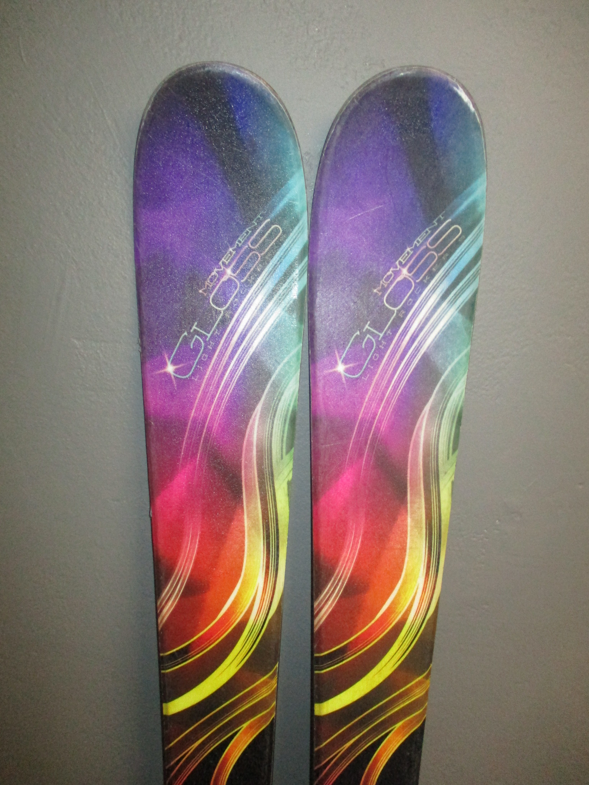 MOVEMENT GLOSS 155cm