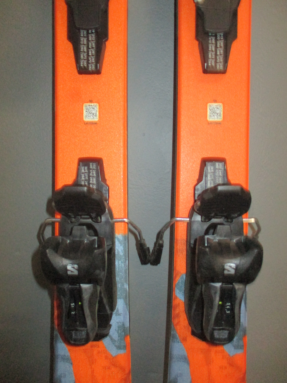 SALOMON QST SPARK Jr 24/25 143cm