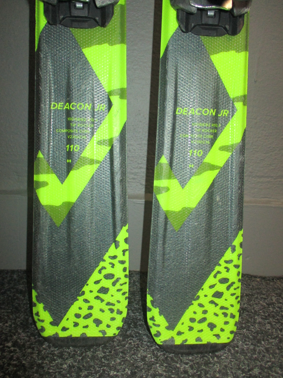 VÖLKL DEACON JR 23/24 110cm