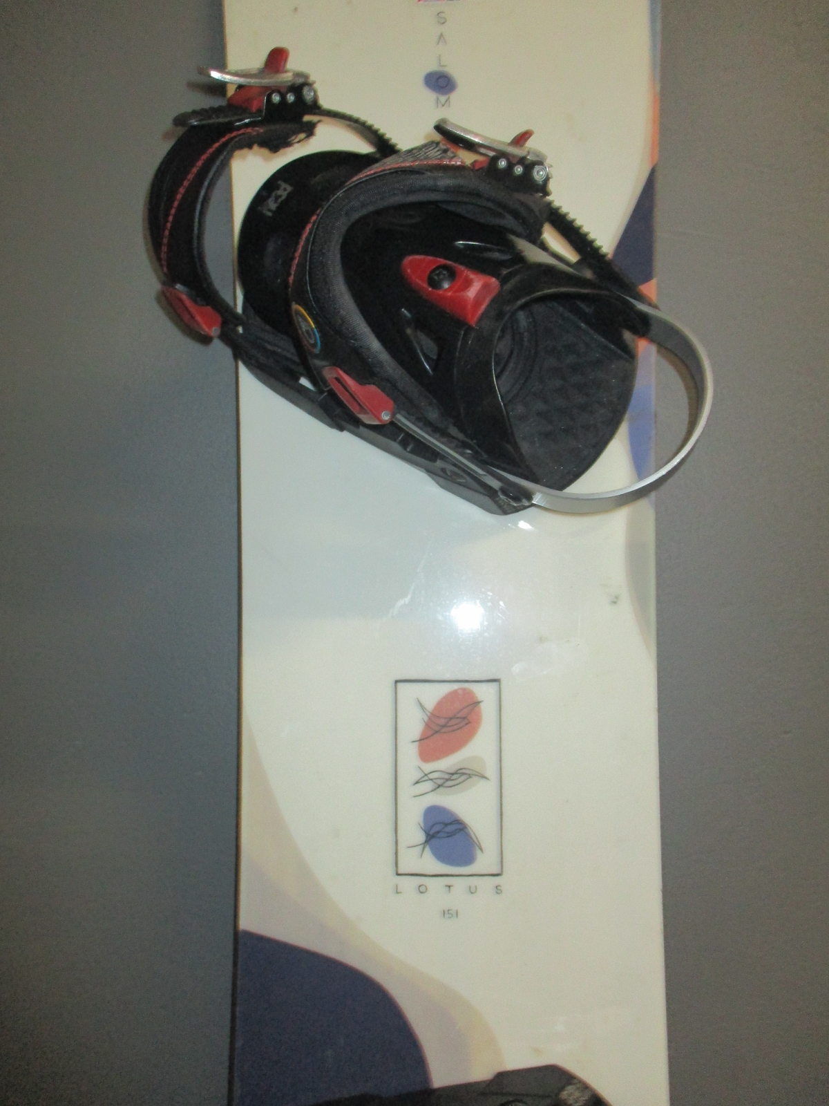 SALOMON LOTUS 151cm + bindings