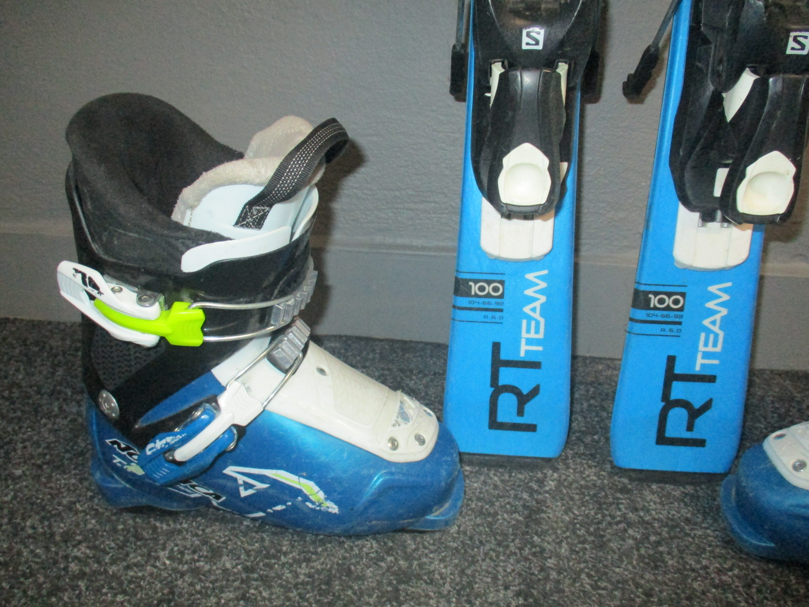 STÖCKLI RT TEAM 100cm + Lyžáky 21,5cm