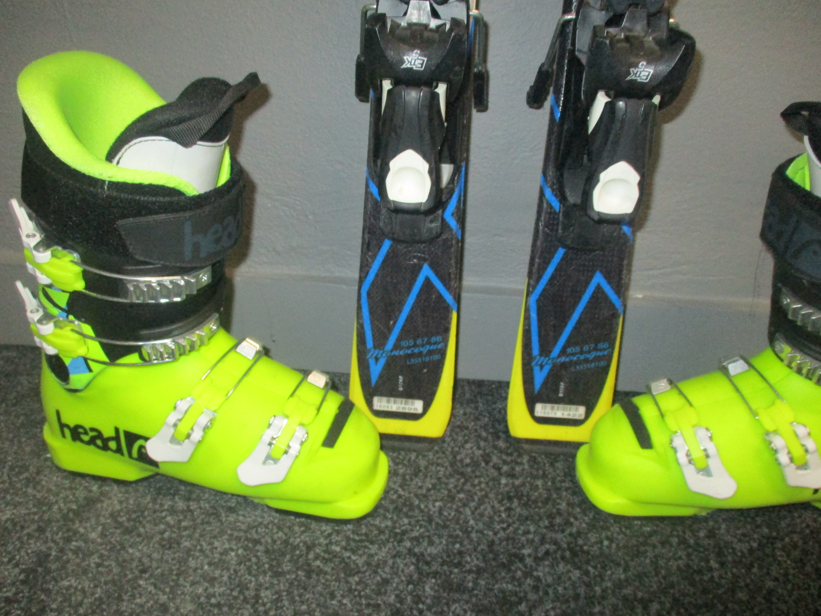 SALOMON X-RACE 110cm + Lyžáky 23,5cm