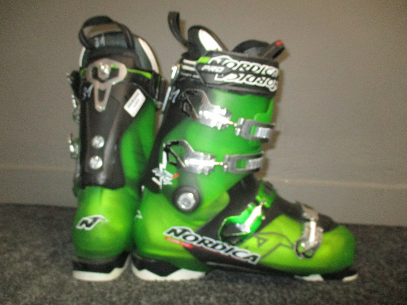 NORDICA NRGY 1 PRO 130 stélka 31cm