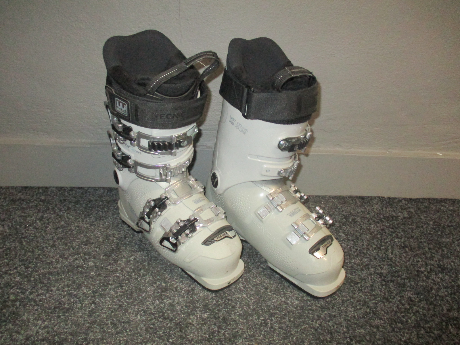 TECNICA MACH SPORT MV 95 RT 21/22 stélka 23cm
