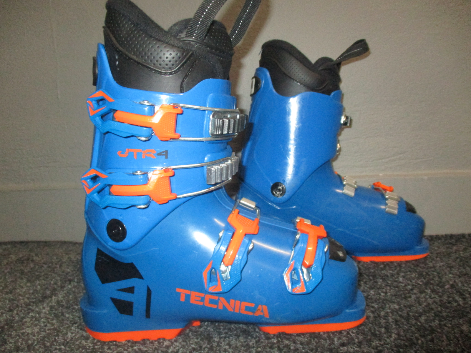 TECNICA JTR 4 22/23 stélka 22cm