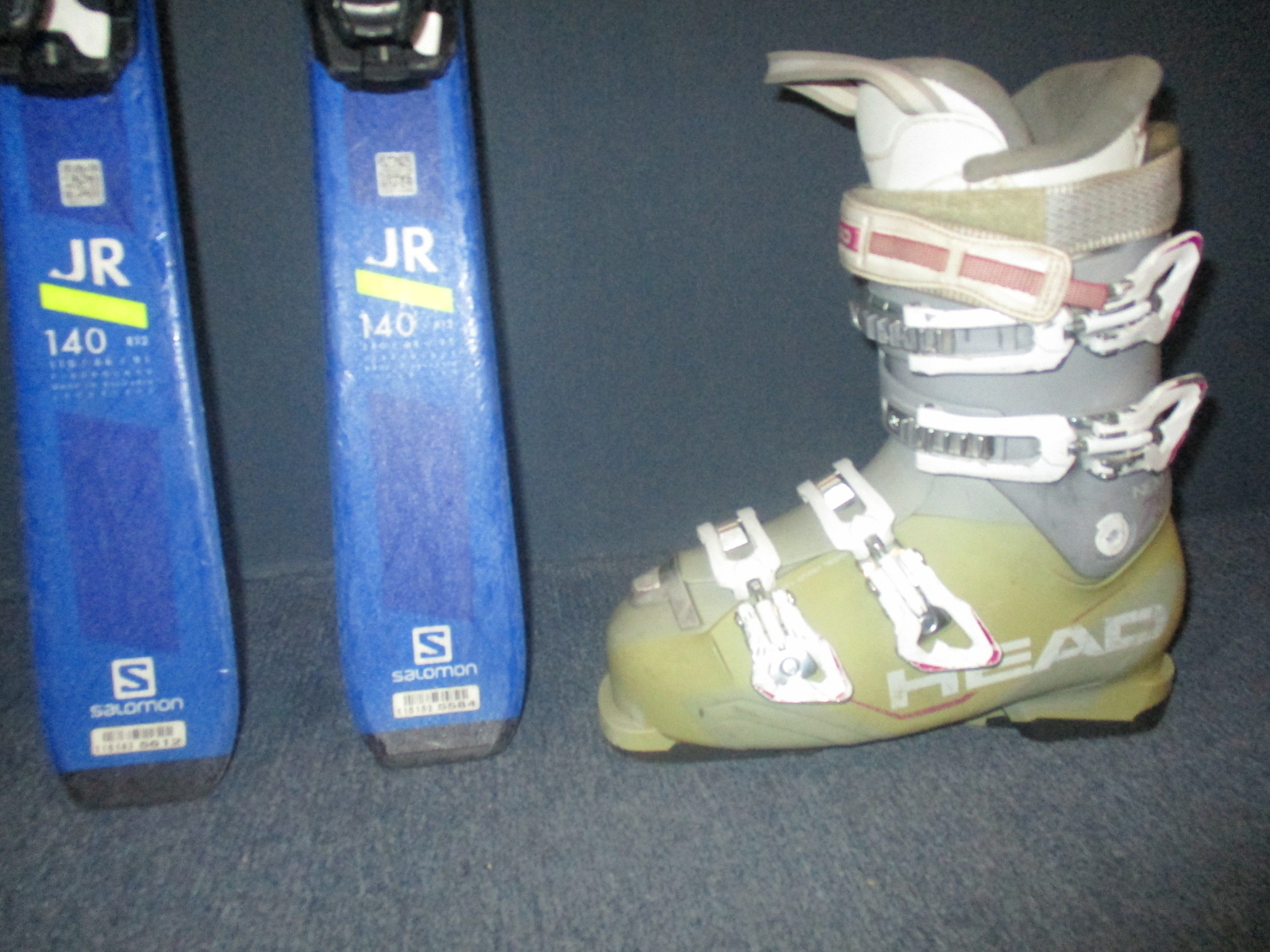 SALOMON S/RACE MT 140cm + Lyžáky 25,5cm 